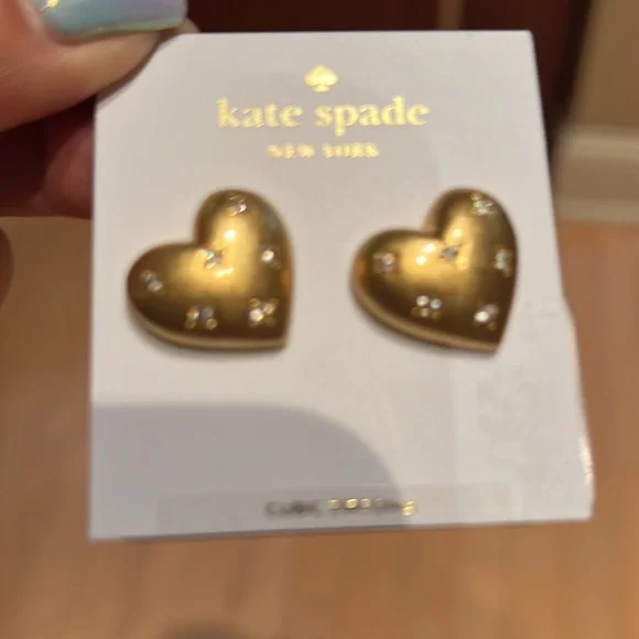 NWT Kate Spade brushed gold hearts with cubic zirconia - Picture 2 of 3